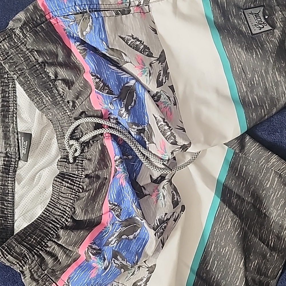 Swim trunks - Picture 3 of 3